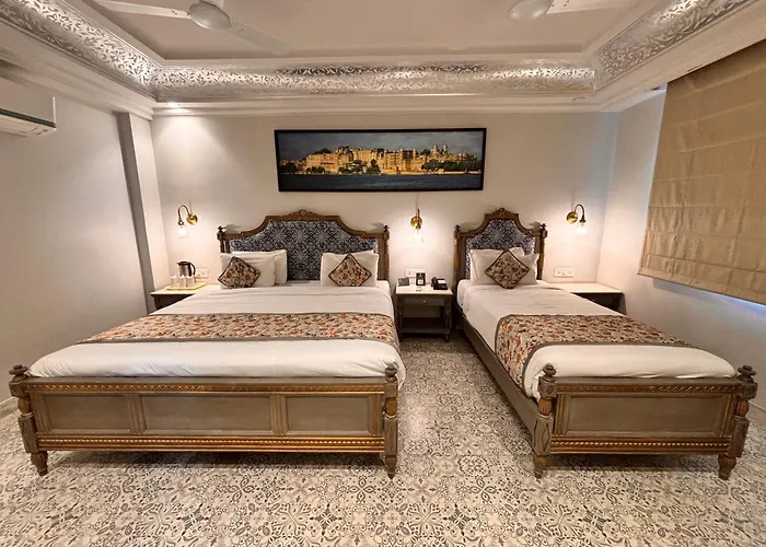 Ratnawali - A Vegetarian Heritage Hotel